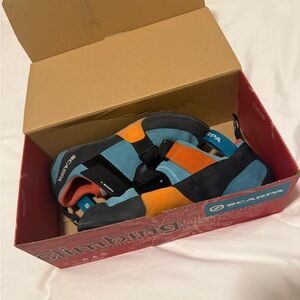 Scarps Women’s Climbing Shoes